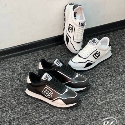 logo sneakers